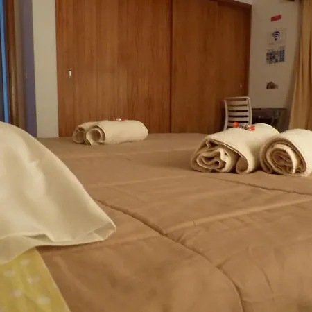 Azores Holidays House -b&b - - Self Check-in Keyboard 蓬塔德尔加达