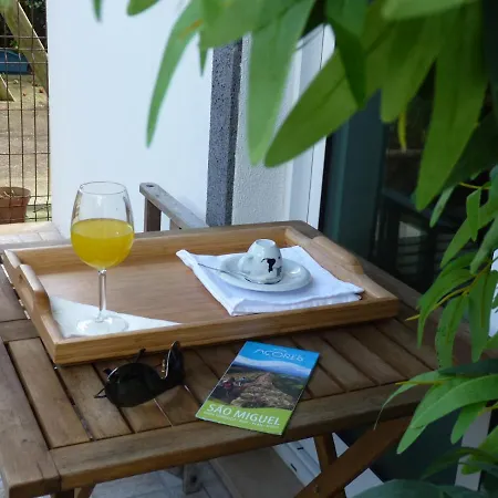 住宿加早餐酒店 Azores Holidays House -b&b - - Self Check-in Keyboard 蓬塔德尔加达