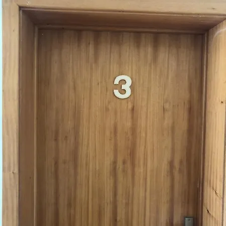 Azores Holidays House -b&b - - Self Check-in Keyboard