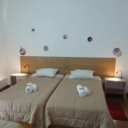 Azores Holidays House -b&b - - Self Check-in Keyboard 蓬塔德尔加达