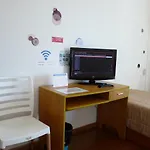 Azores Holidays House -b&b - - Self Check-in Keyboard فندق مبيت وإفطار 3*