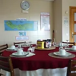 Azores Holidays House -b&b - - Self Check-in Keyboard فندق مبيت وإفطار