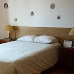 Azores Holidays House -b&b - - Self Check-in Keyboard فندق مبيت وإفطار Ponta Delgada