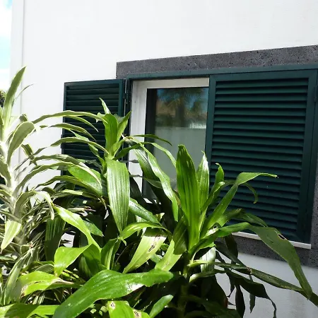 Azores Holidays House -b&b - - Self Check-in Keyboard فندق مبيت وإفطار