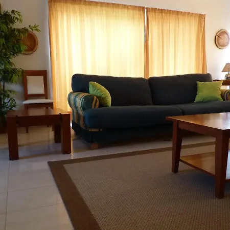 Azores Holidays House -b&b - - Self Check-in Keyboard Panzió Ponta Delgada