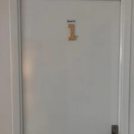 Bed and breakfast Azores Holidays House -b&b - - Self Check-in Keyboard