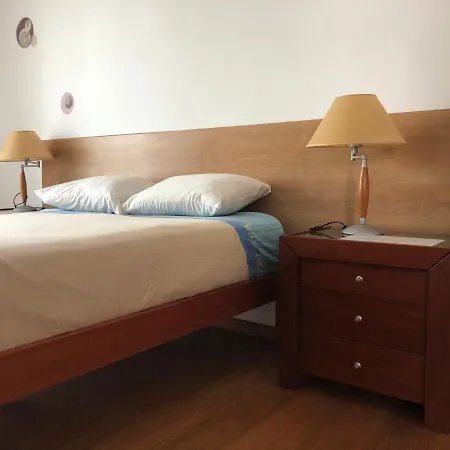 Azores Holidays House -b&b - - Self Check-in Keyboard فندق مبيت وإفطار 3*