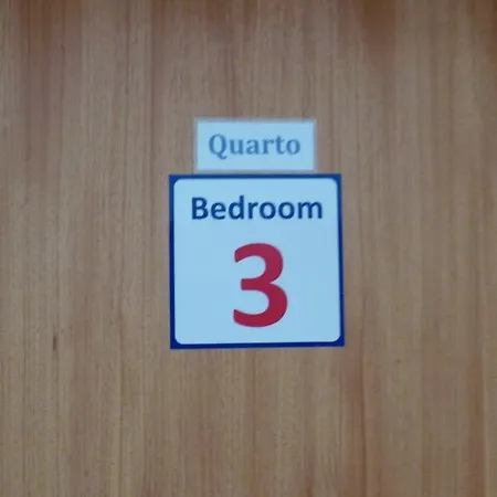 Bed & Breakfast Azores Holidays House -b&b - - Self Check-in Keyboard *