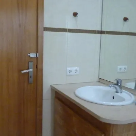 Bed & Breakfast Azores Holidays House -b&b - - Self Check-in Keyboard *