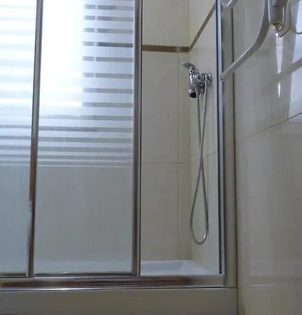 Azores Holidays House -b&b - - Self Check-in Keyboard *