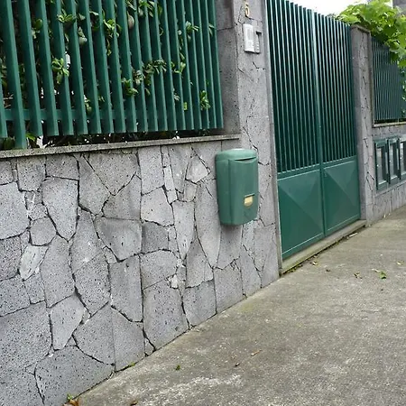 Azores Holidays House -b&b - - Self Check-in Keyboard *