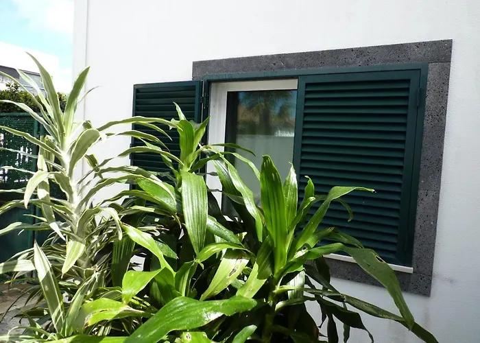 Azores Holidays House -b&b - - Self Check-in Keyboard Bed & Breakfast