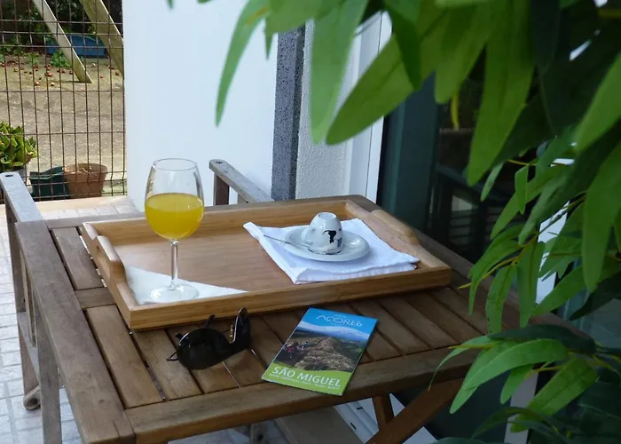 Bed and breakfast Azores Holidays House -b&b - - Self Check-in Keyboard Ponta Delgada