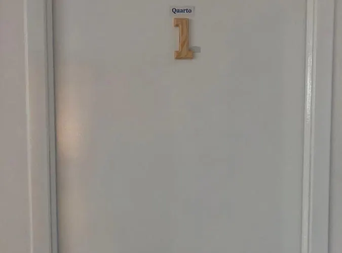 לינה וארוחת בוקר Azores Holidays House -b&b - - Self Check-in Keyboard