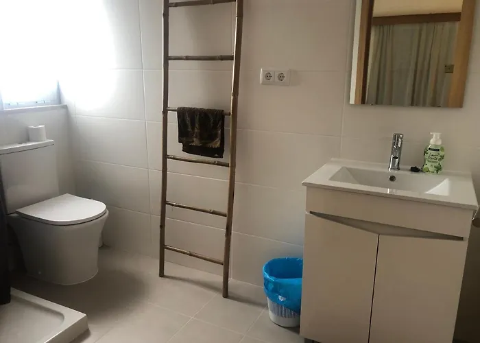 לינה וארוחת בוקר Azores Holidays House -b&b - - Self Check-in Keyboard