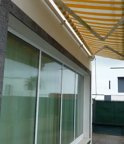 Azores Holidays House -b&b - - Self Check-in Keyboard