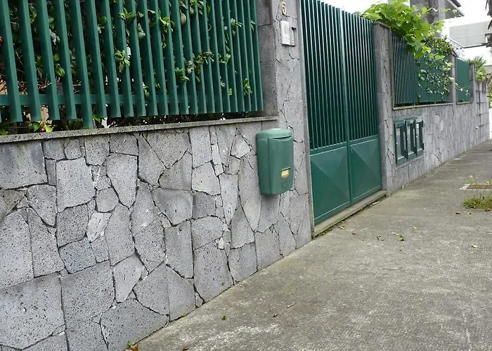 Azores Holidays House -b&b - - Self Check-in Keyboard 3*